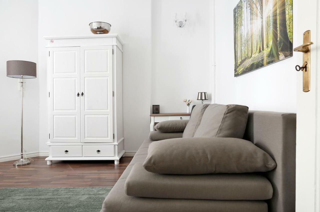 Droy By Rockchair Apartments L Superhost Status L 2 Bedroom Boxspringbeds Next To Center "Kurfuerstendamm" - Cozy Family & Business Flair Welcomes You! Berlin Exterior photo